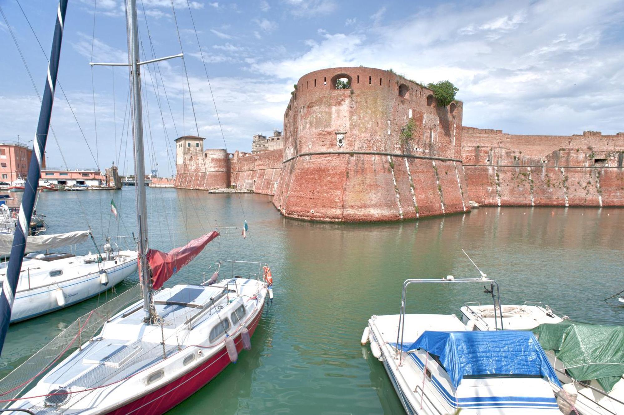 The Port Residence Livorno Buitenkant foto